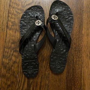 Tory Burch black hard soled flip flops